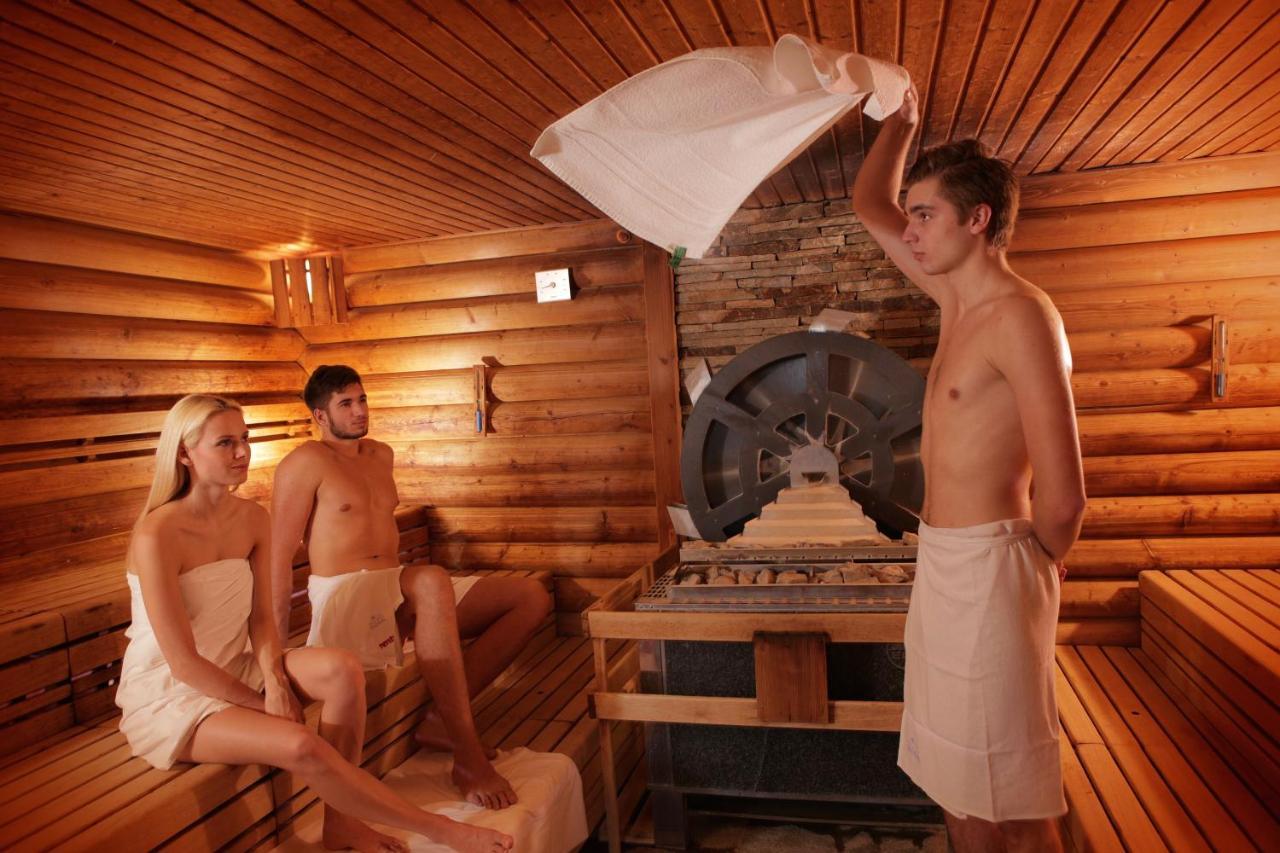 Spa Hotel Lanterna Velké Karlovice Extérieur photo